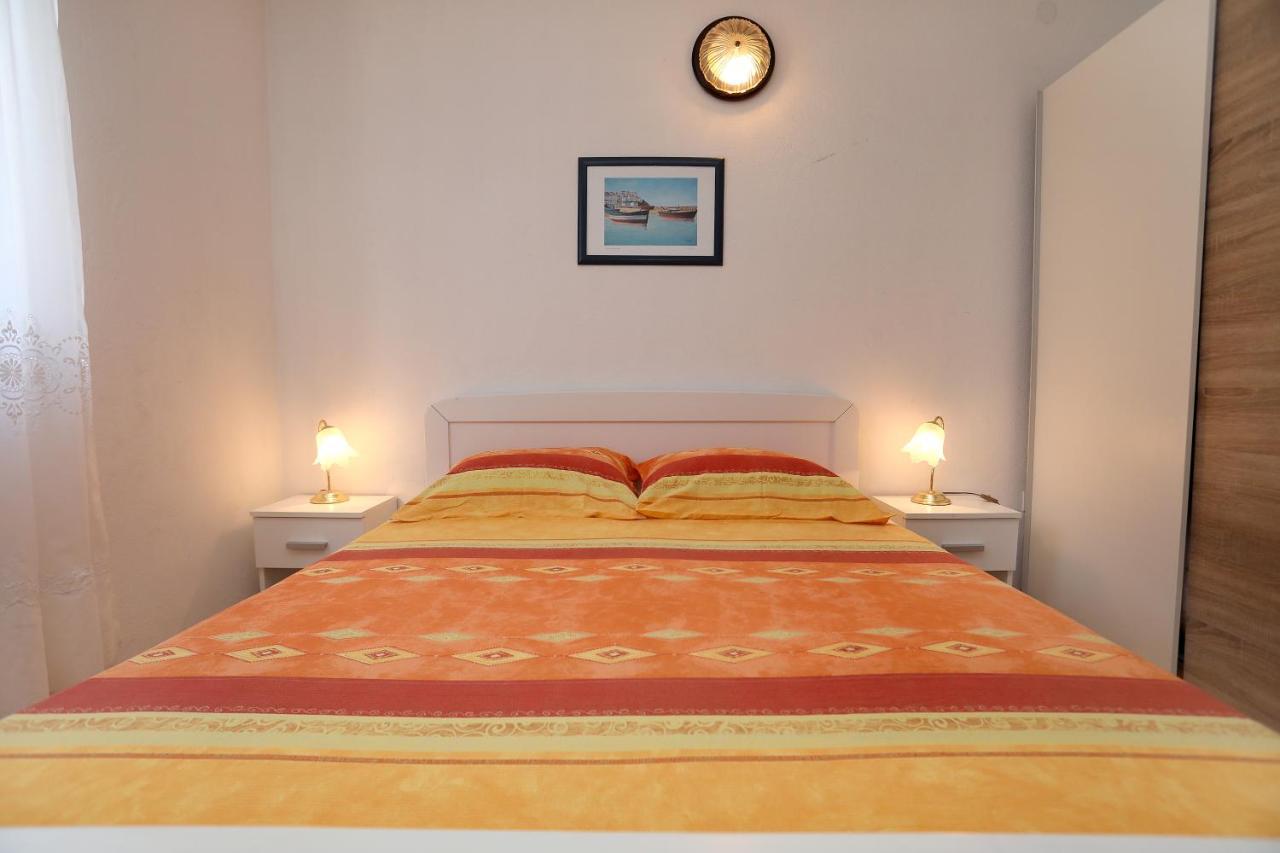 Apartman Karaga Trogir Exterior photo